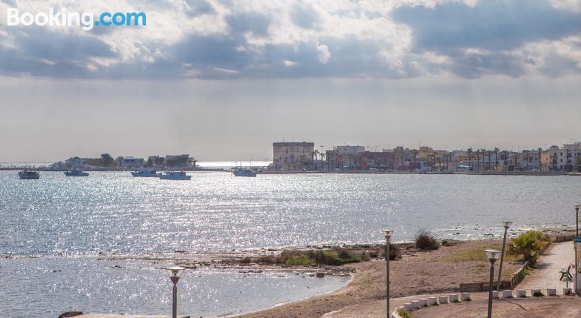 Estasi Sul Mare Bed & Breakfast Porto Cesareo Bagian luar foto