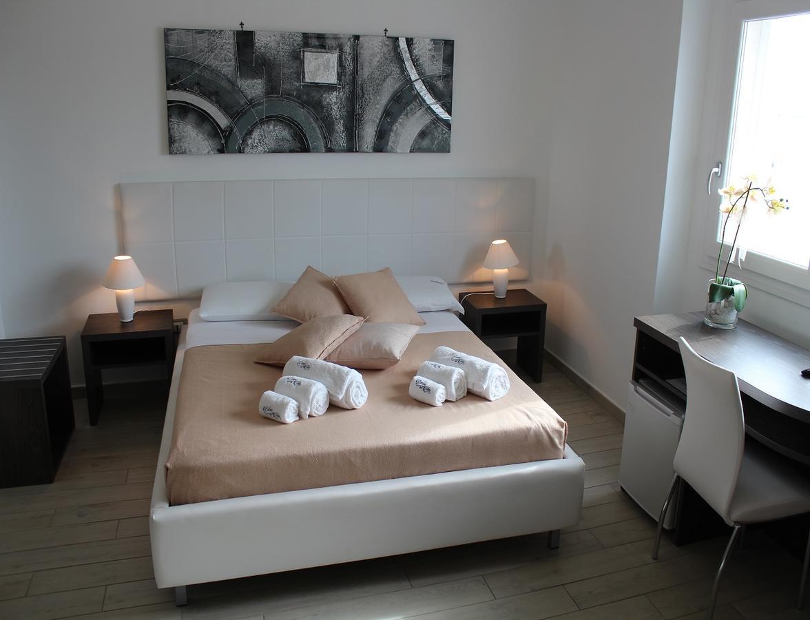 Estasi Sul Mare Bed & Breakfast Porto Cesareo Bagian luar foto